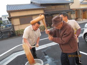 餅つき 061